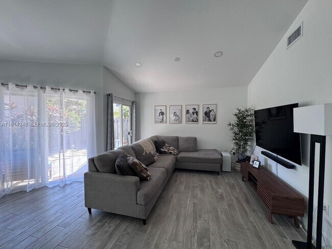 Building Photo - 5593 NW 102nd Pl