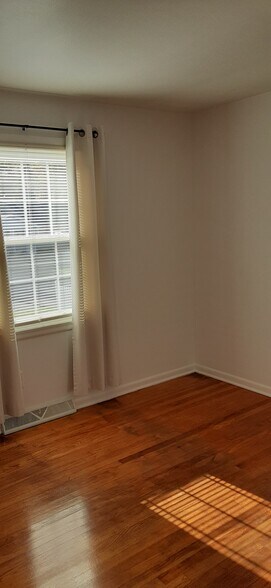 Building Photo - 22 Hanifin Ave