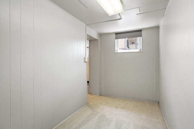 Building Photo - Charming 1 Bedroom  Retreat in the Heart of Denver