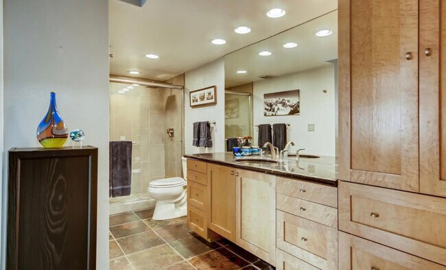 Building Photo - 1551 Larimer St