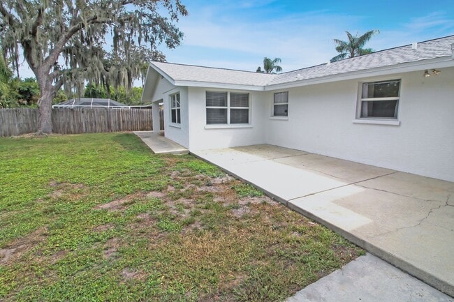 Building Photo - Nokomis Annual Home for Rent