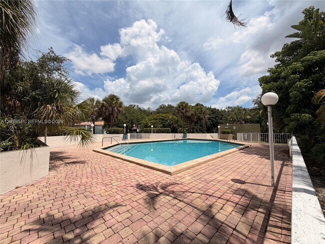 Building Photo - 4205 N University Dr
