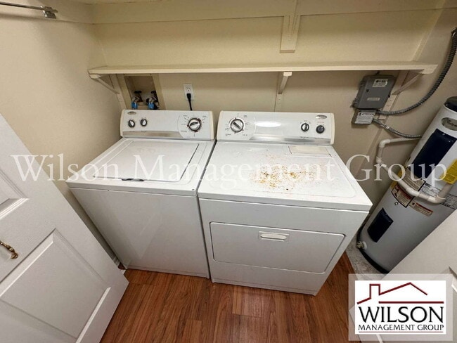 Building Photo - 17 Escondido Cir