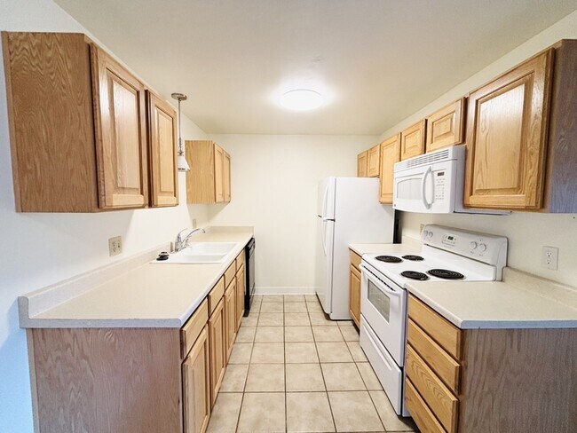 Building Photo - 4768 S Bonair St