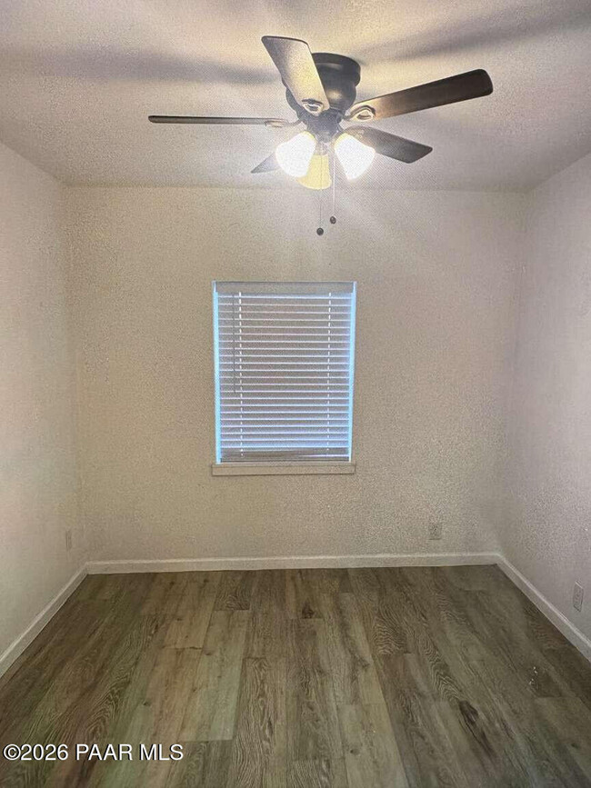 Building Photo - 135 S Arizona Ave