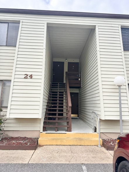 Building Photo - 308 Miracle Strip Pkwy SW