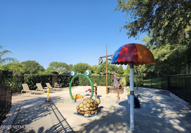 Building Photo - 7860 Turnstone Cir E