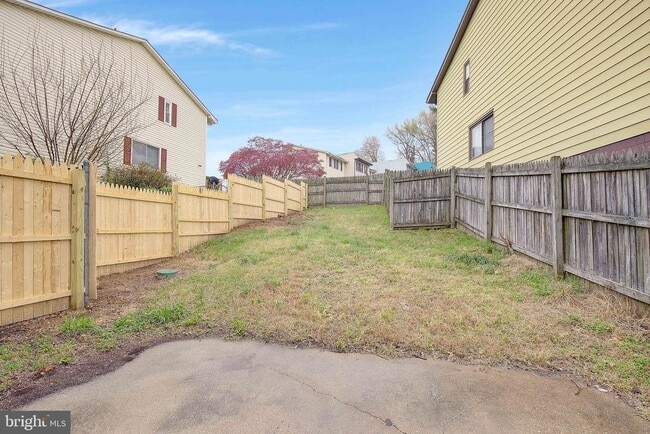 Building Photo - 178 Daimler Dr