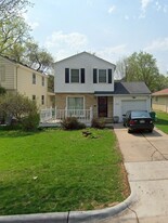 Building Photo - 2628 Lynn Ave