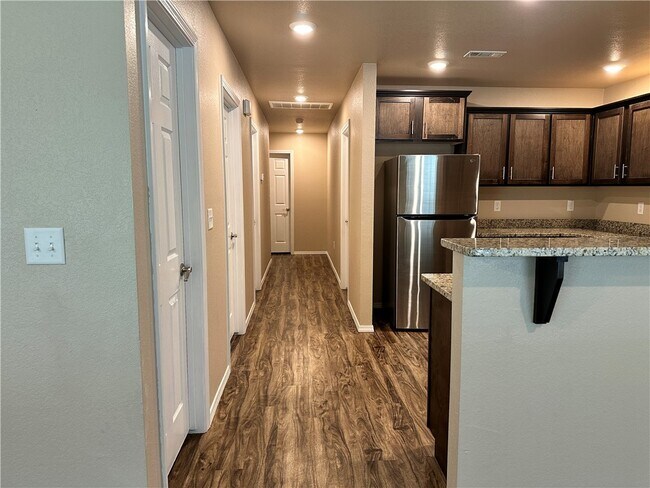 Building Photo - 2129 Brown Bear Ln