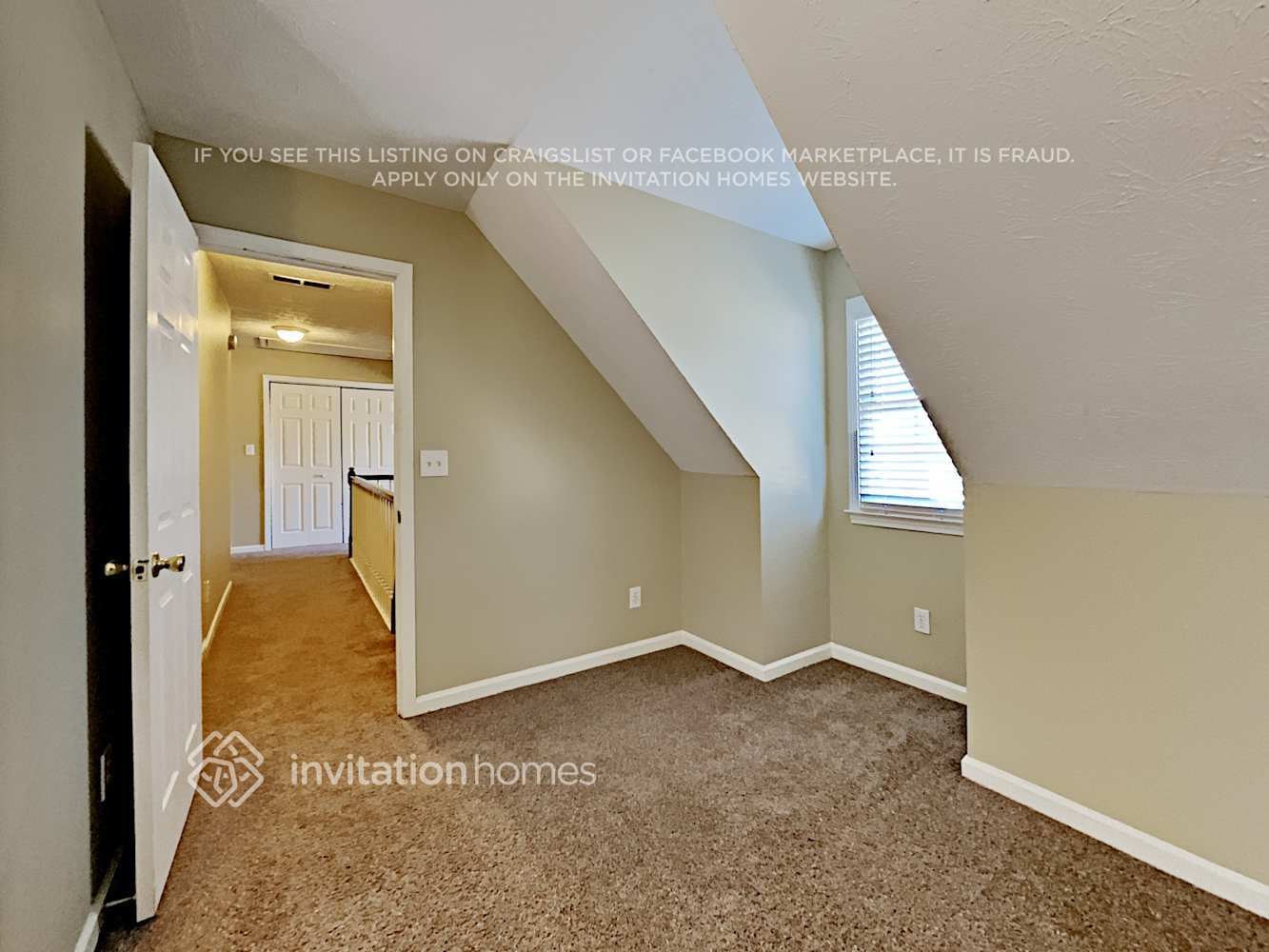 Building Photo - 3925 Riversong Dr NW