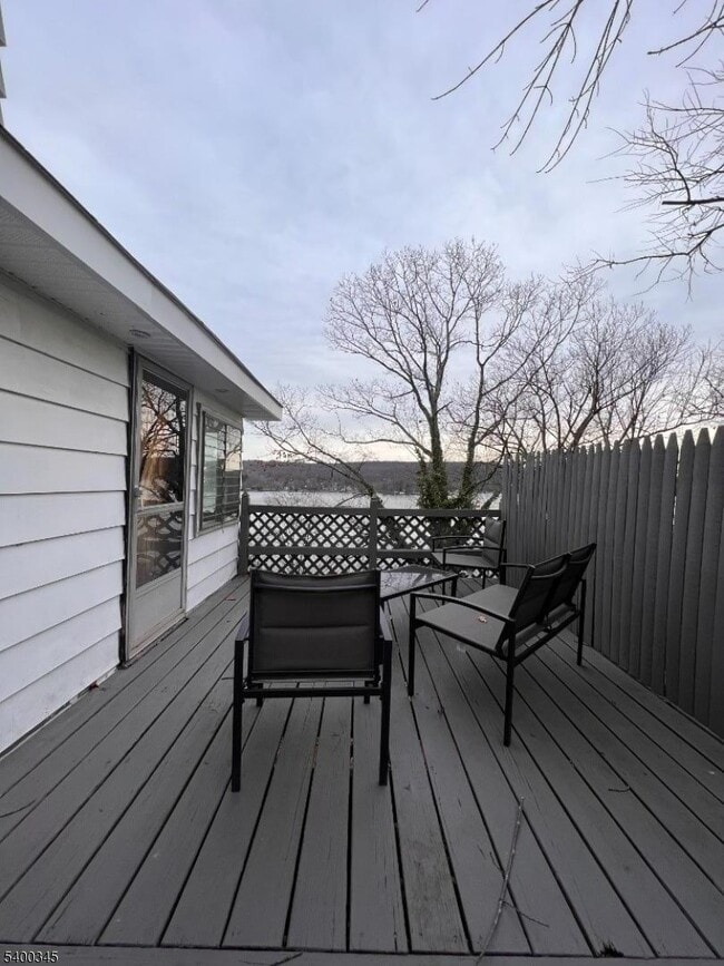 Building Photo - 12 Gifford Rd