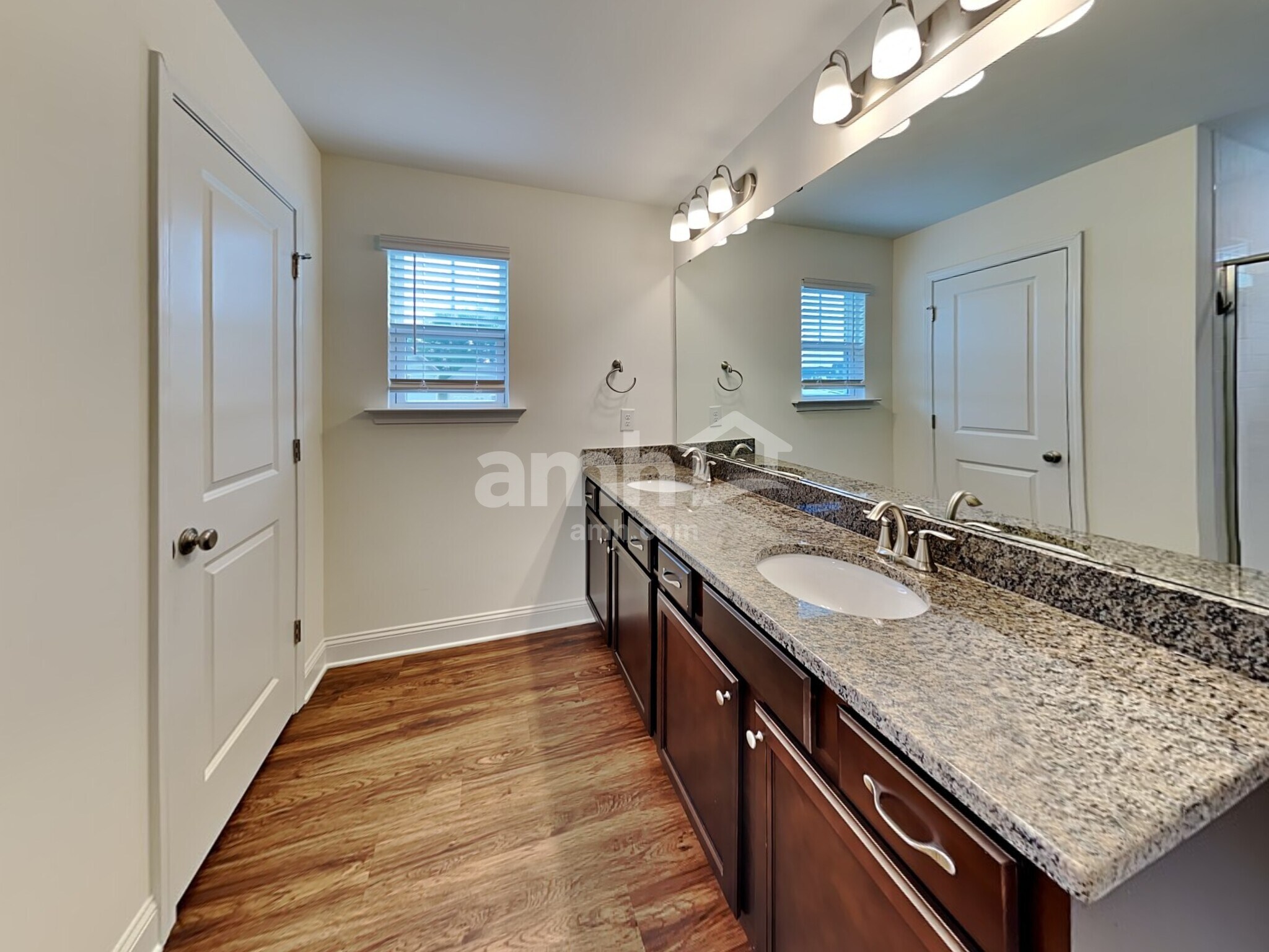Building Photo - 208 Gregory Dr