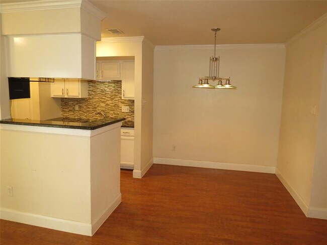 Building Photo - 4159 Steck Ave