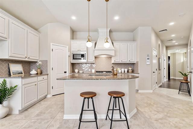 Building Photo - 7512 Guadalupe Way