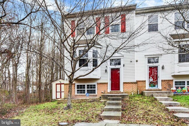 Building Photo - 6 Carob Ct