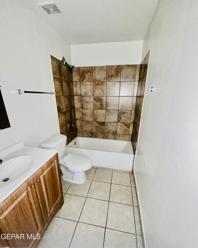 Building Photo - 6262 Patria St