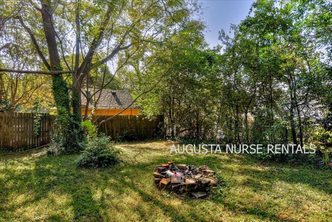 Building Photo - 2136 McDowell St