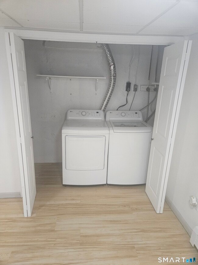 Building Photo - 63 Webb St