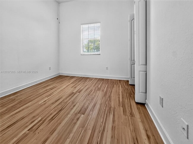 Building Photo - 625 SW 146th Terrace