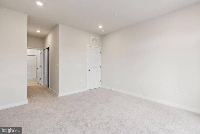 Building Photo - 808 Graphite Dr