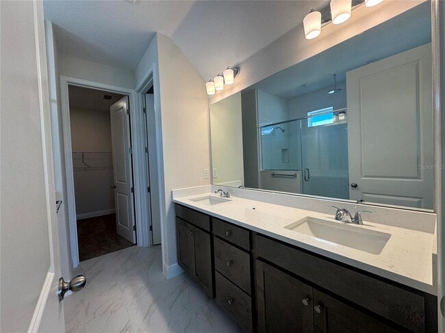 Building Photo - 1900 Sunshine Peak Dr