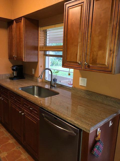 Building Photo - 631 Linnet Cir