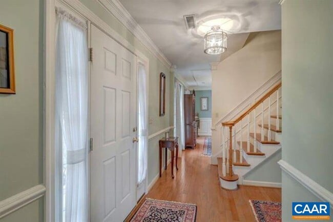 Building Photo - 1150 River Oaks Ln