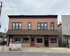 Building Photo - 10401 S Ewing Ave