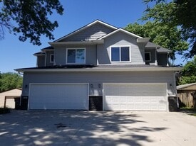 Building Photo - 1036 66th St