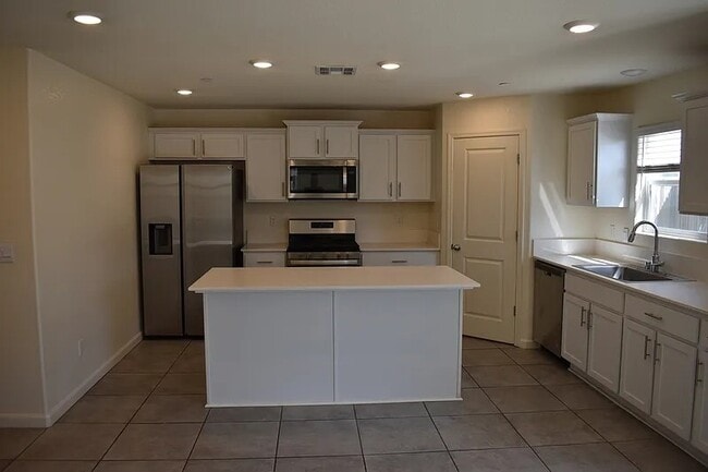 Building Photo - 344 Moab Rim Ct