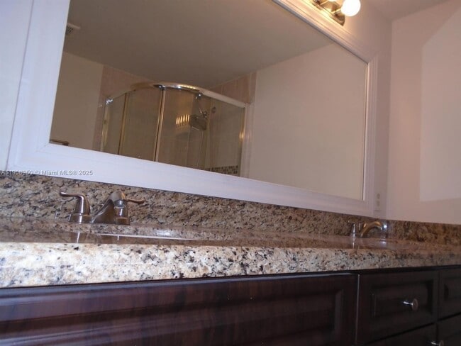 Building Photo - 597 Green Springs Pl