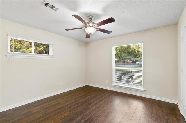 Building Photo - 314 N Wood Dr