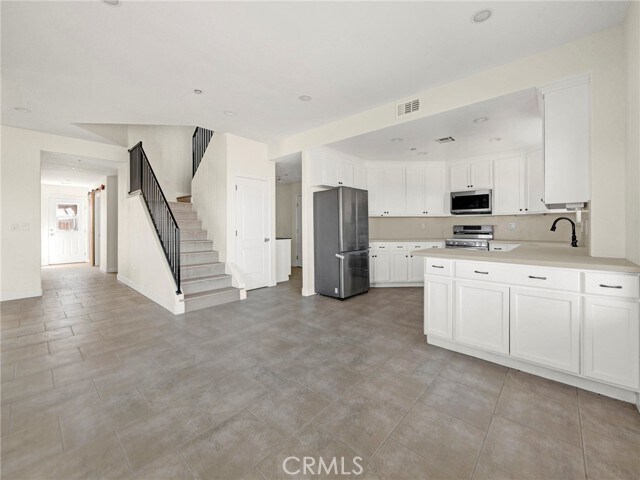 Building Photo - 2575 Rale Dr