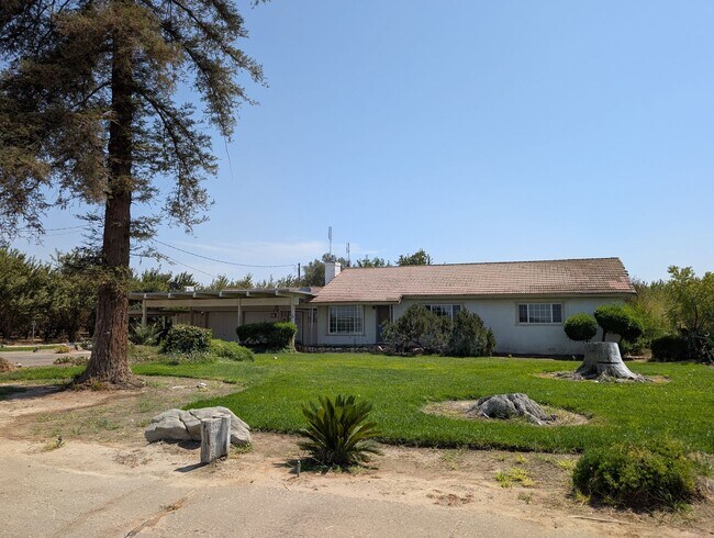 Building Photo - 17303 W Belmont Ave
