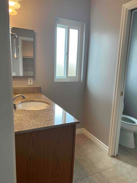 Building Photo - 4791 Carmonita Ln