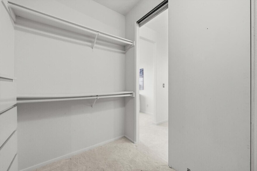 Building Photo - 129 Outlook Cir