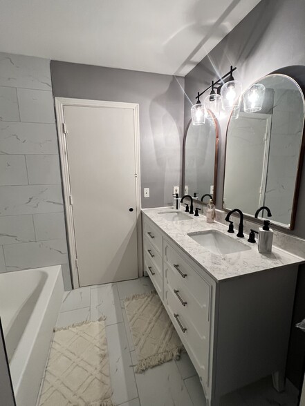 Upstairs Bathroom - 804 Holder Ct