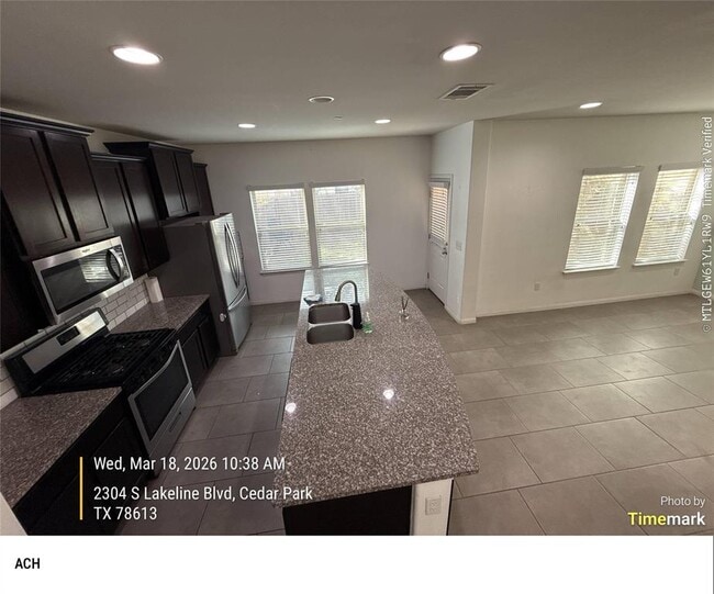 Building Photo - 2304 S Lakeline Blvd