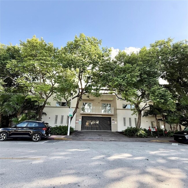 Primary Photo - 630 85th St