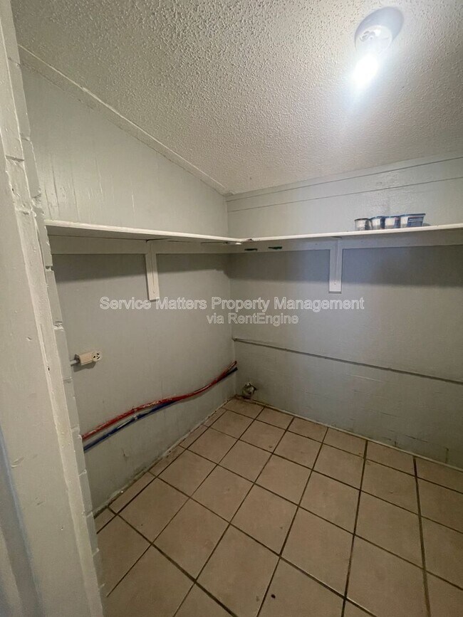 Building Photo - 2603 W Belmont St