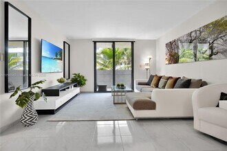 Building Photo - 1623 Collins Ave