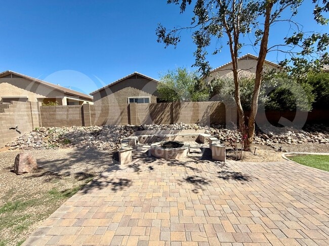 Building Photo - 12890 Bloomington Loop