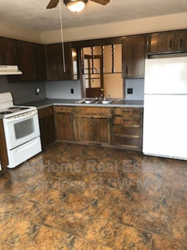 Building Photo - 3231 W Olive St