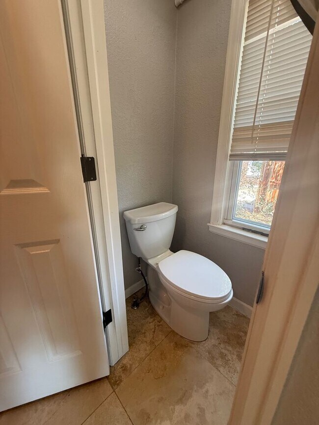 Building Photo - 3 BR/2BA | Newly Renovated Single Family Home | Great backyard | In Denver!