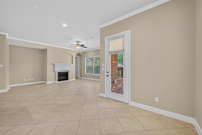 Building Photo - 4435 Calvet Forest Dr