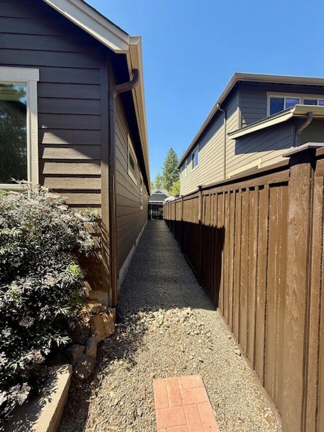 Building Photo - Luxury Single-Level Home with 3-Car Garage...