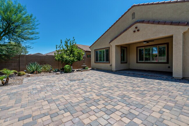 Building Photo - 28315 N Welton Pl