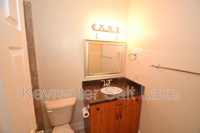 Building Photo - 540 N 600 W