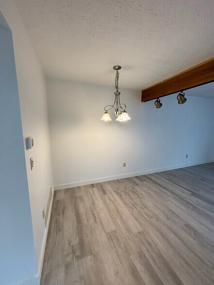 Building Photo - 6318 Bannister Dr
